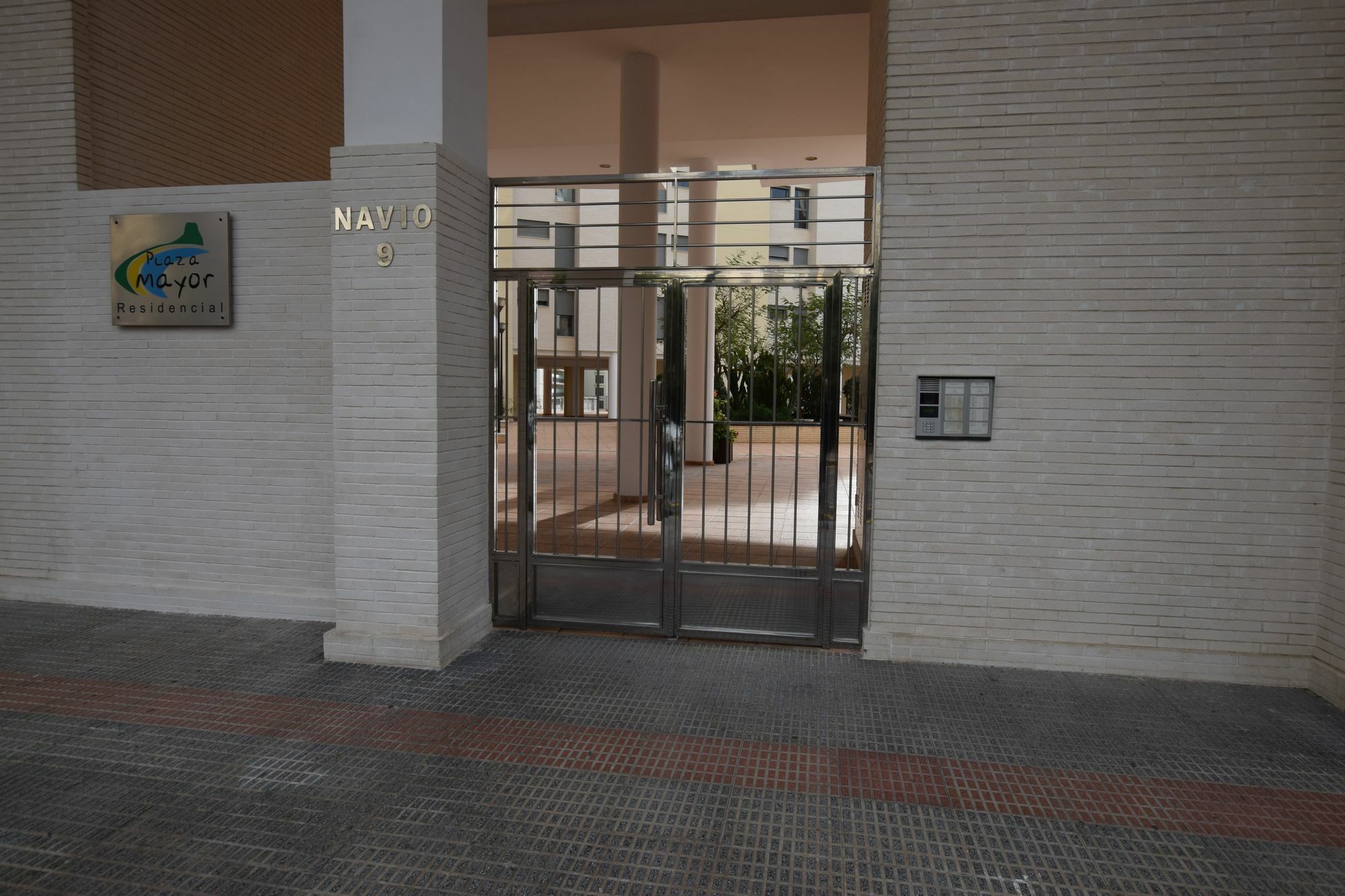 Plaza Mayor 2 Bedroom Apartment كاليبي المظهر الخارجي الصورة